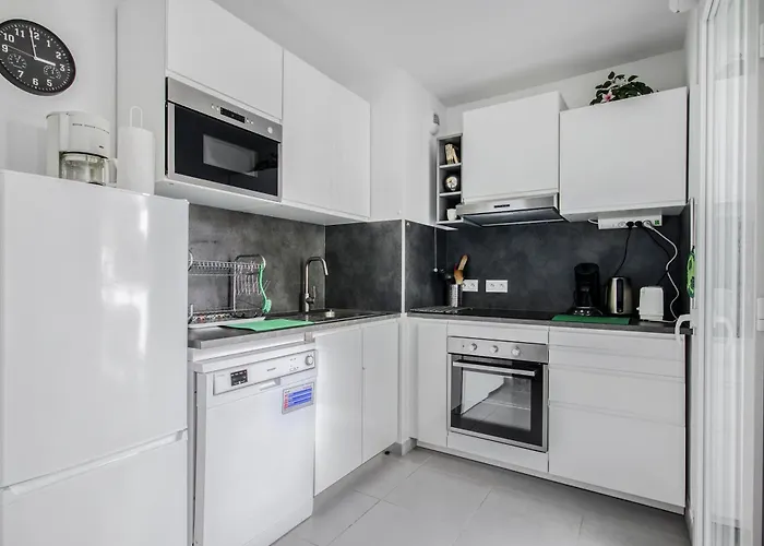 Apartman Nouvelle Ere - Appt A Moins D'un Km De La Le Lavandou